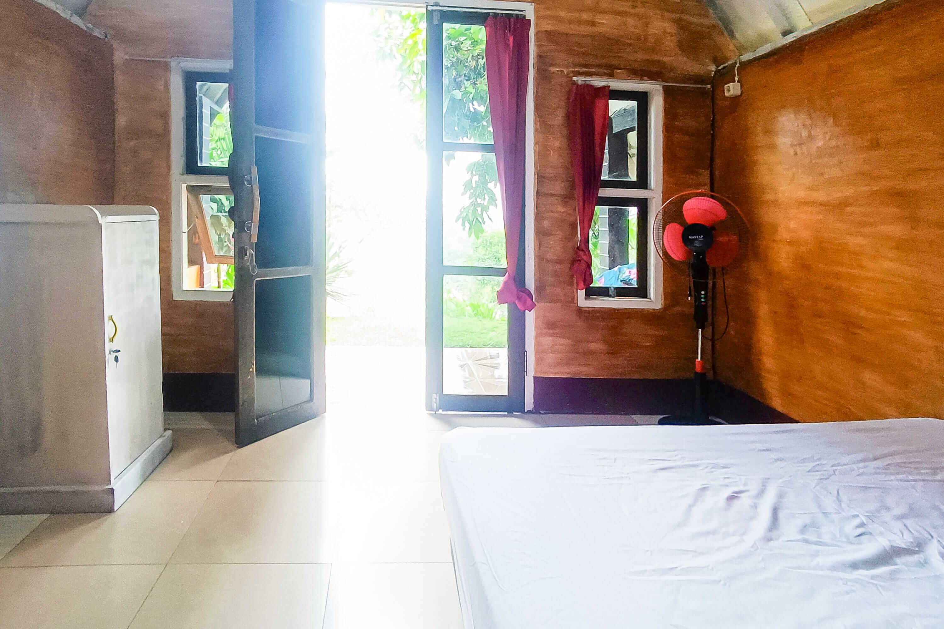 Rejeng Bungalow room 1